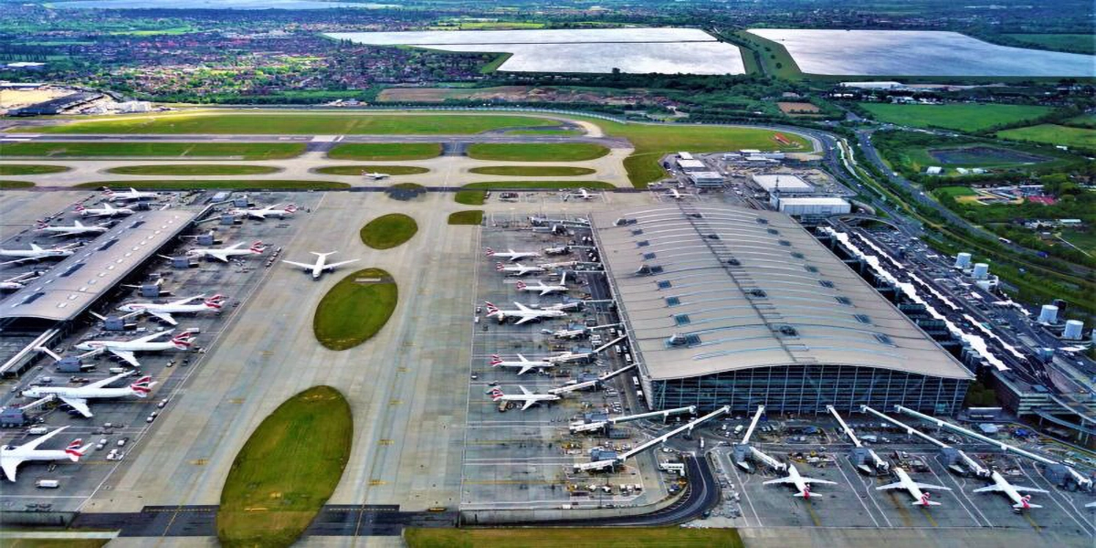 London Heathrow Airport (LHR)