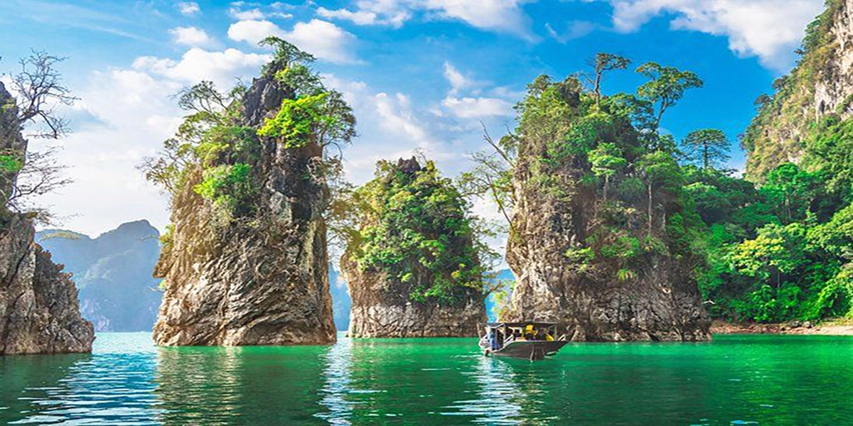 Amazing Places to visit in January 4 Thailand